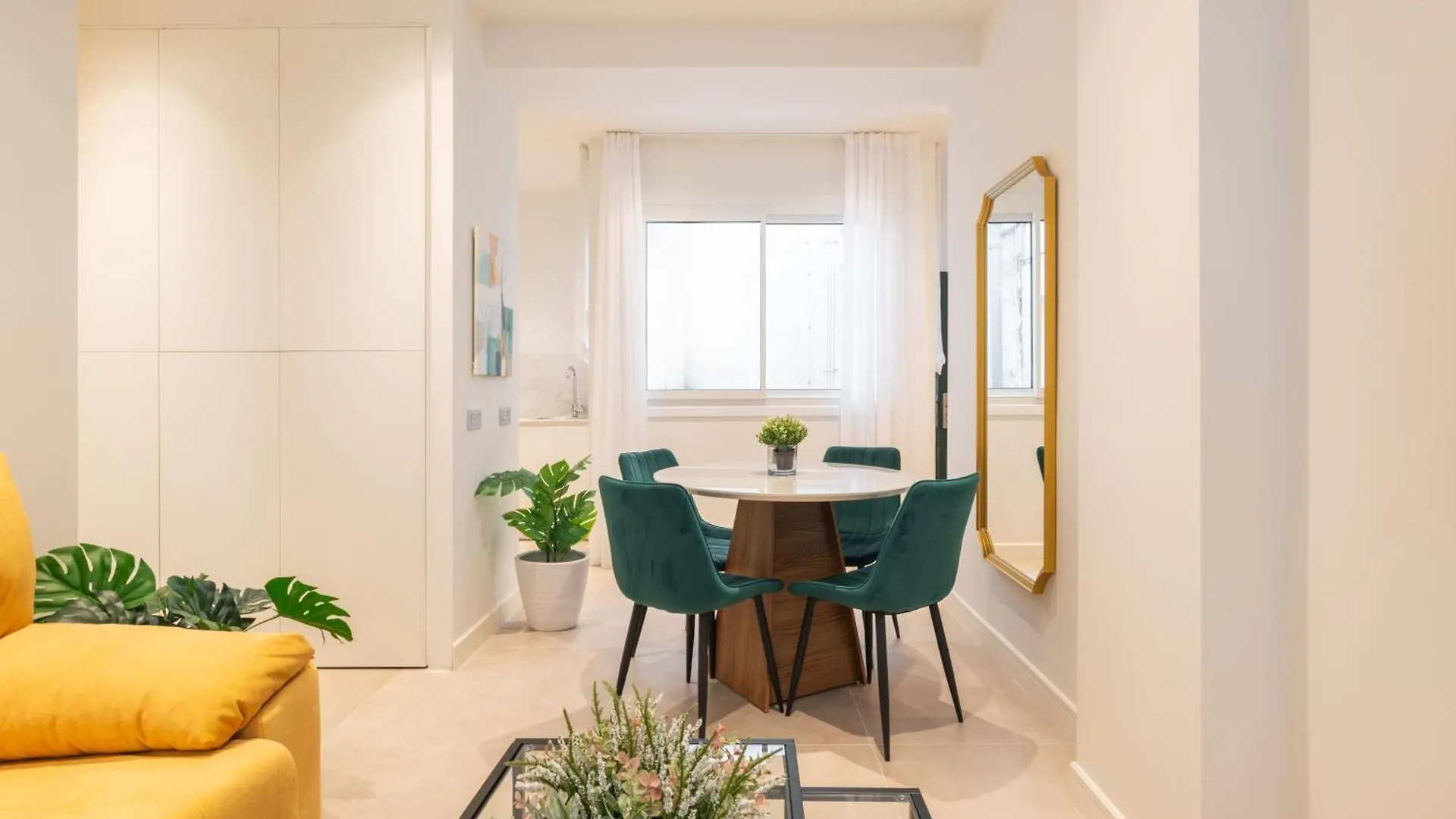Reding Beach & Center City 말라가 스페인