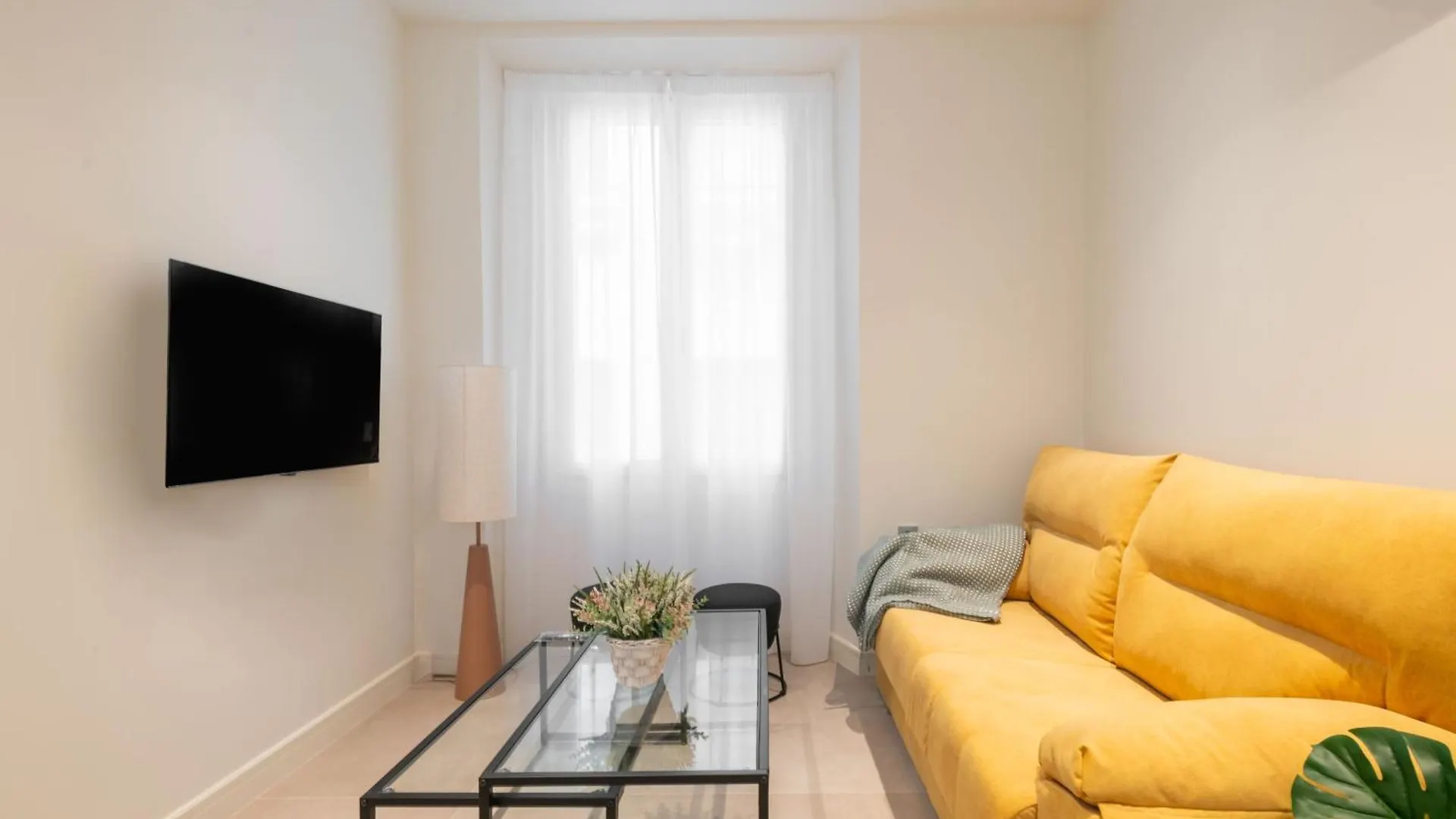 Reding Beach & Center City 말라가 아파트